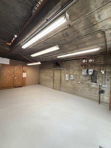 More Photos Of 279-281 Pine St, Jersey City Storefront For Sale
