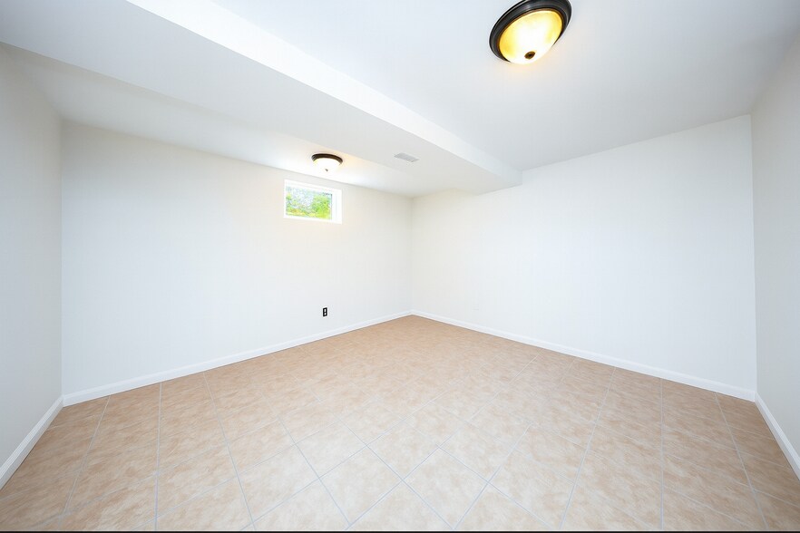 More Photos Of 472 Netherland Ave, Staten Island Healthcare For Sale