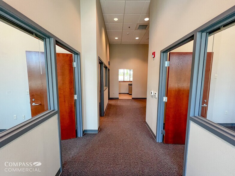More Photos Of 2796 NW Clearwater Dr, Bend Office For Sale