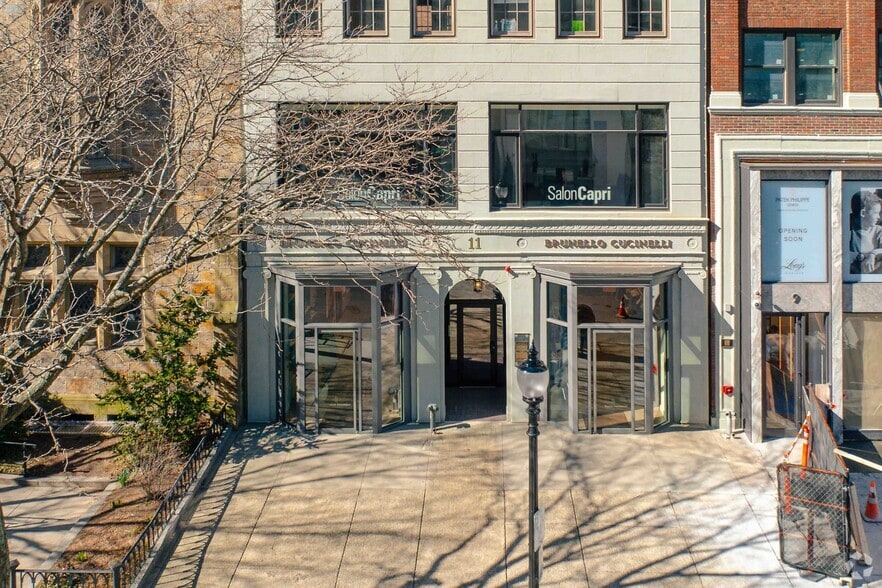 More Photos Of 11 Newbury St, Boston Storefront Retail Office For Lease