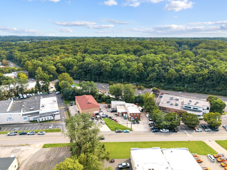 More Photos Of , Broomall Flex For Sale