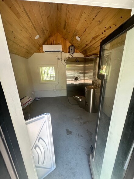 More Photos Of 2 W Saint George Blvd, Saint George Office For Sale