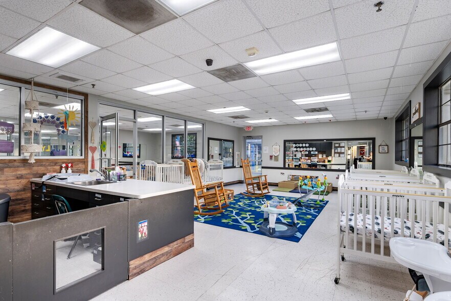 More Photos Of 10002 Camino Bandera, San Antonio Daycare Center For Sale