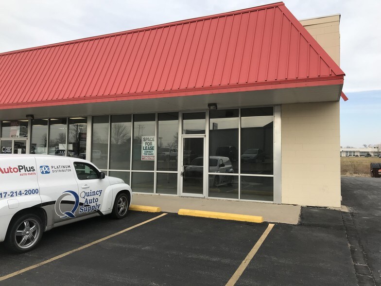 More Photos Of 4817 Broadway St, Quincy Storefront For Lease