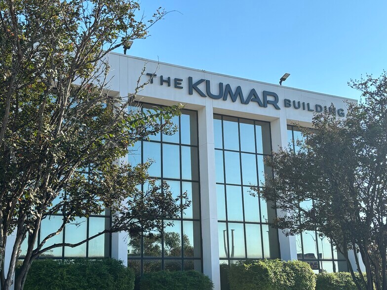 More Photos Of 3029 S Sherwood Forest Blvd, Baton Rouge Office For Sale