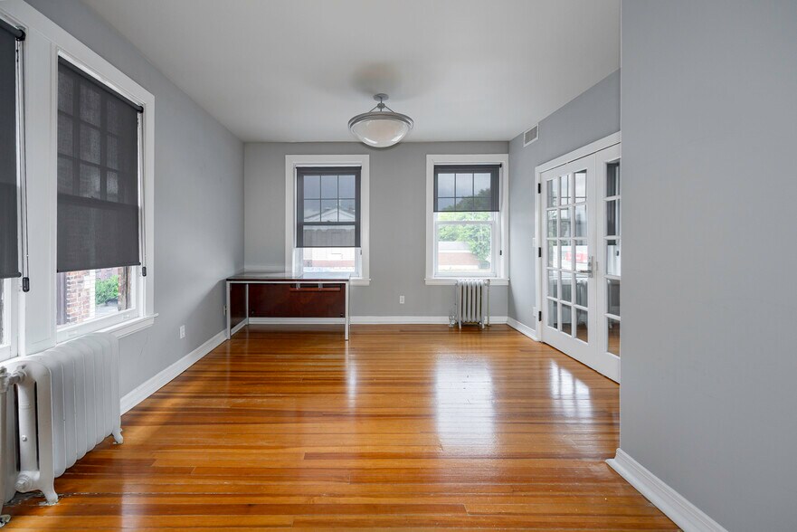 More Photos Of 214 Main St, Poughkeepsie Loft Creative Space For Sale