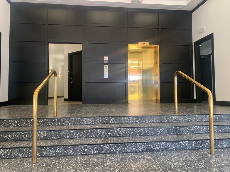 More Photos Of 114-122 N Artsakh St, Glendale Office For Lease