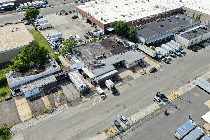 More Photos Of 3632 S 3rd St, Philadelphia Food Processing For Lease