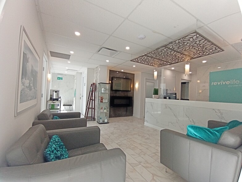 More Photos Of 69 Kempster Ave, Ottawa Office For Sale