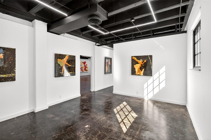 More Photos Of 1034 S Kingshighway Blvd, Saint Louis Office For Sale