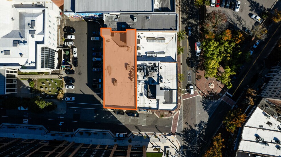 More Photos Of 108 Morris St, Durham Storefront Retail Office For Lease