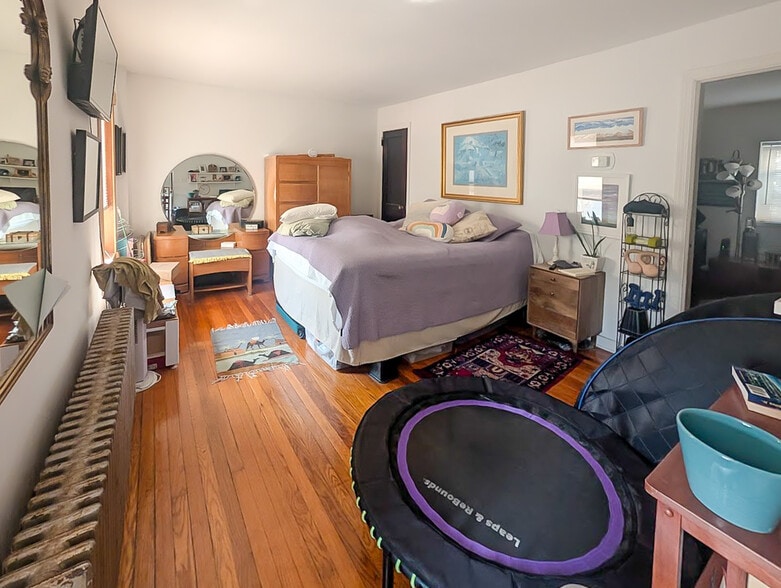 More Photos Of 21 N 2nd St, Easton Storefront Retail Residential For Sale
