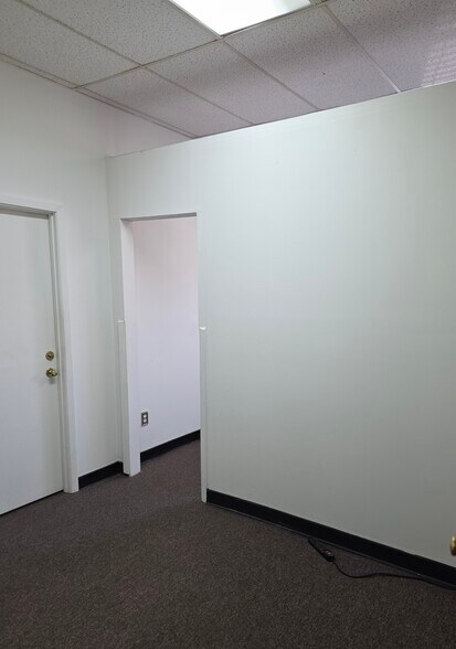 More Photos Of 534 Medlock Rd, Decatur Office For Lease
