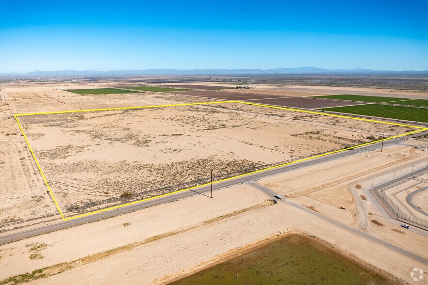 Primary Photo Of NW Hwy 87 & Hanna Rd @ Hanna Rd, Eloy Land For Sale