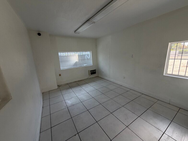 More Photos Of 3321 NW 79th St, Miami Land For Lease
