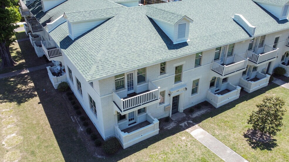 More Photos Of 2342-2352 Parkway Pl, Memphis Apartments For Sale