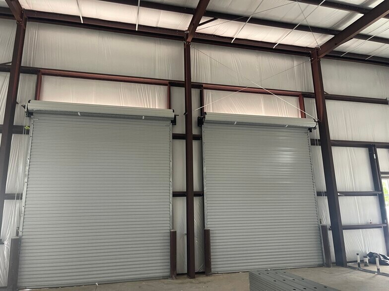 More Photos Of 32223 Tamina Rt, Magnolia Flex For Lease