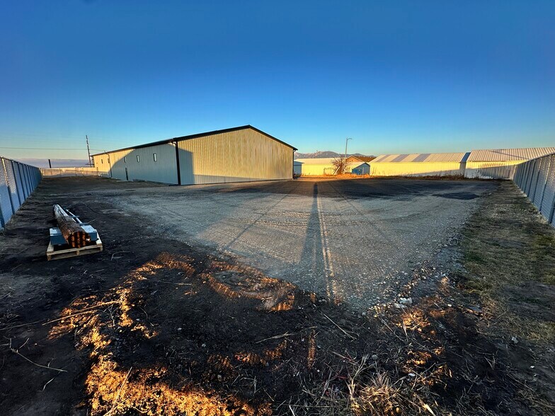 More Photos Of 1580 Bobcat dr, Bozeman Flex For Lease