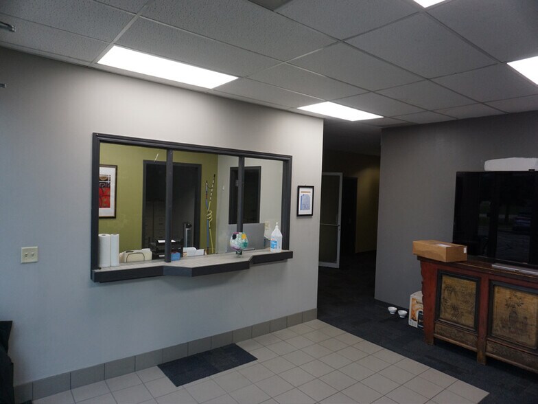 More Photos Of 4145 Courtney Rd, Franksville Light Manufacturing For Lease