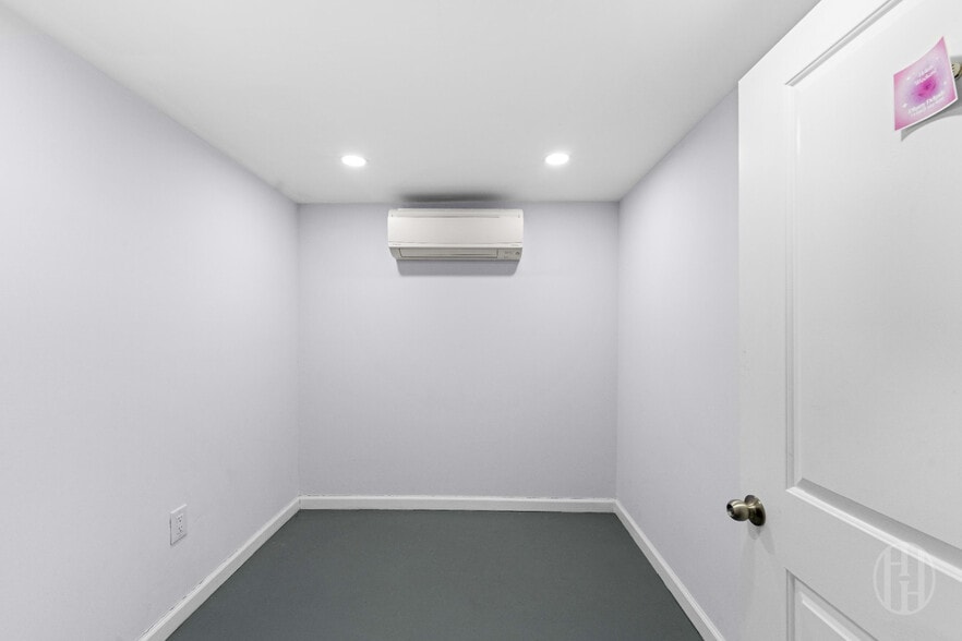 More Photos Of 41-12 29th St, Long Island City Storefront Retail Residential For Lease