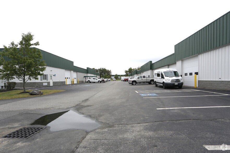 More Photos Of 2 Lincoln Ave, Scarborough Warehouse For Sale