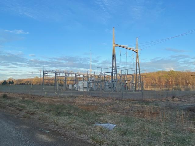 More Photos Of 134 Waupaca Dr, Etowah Manufacturing For Sale