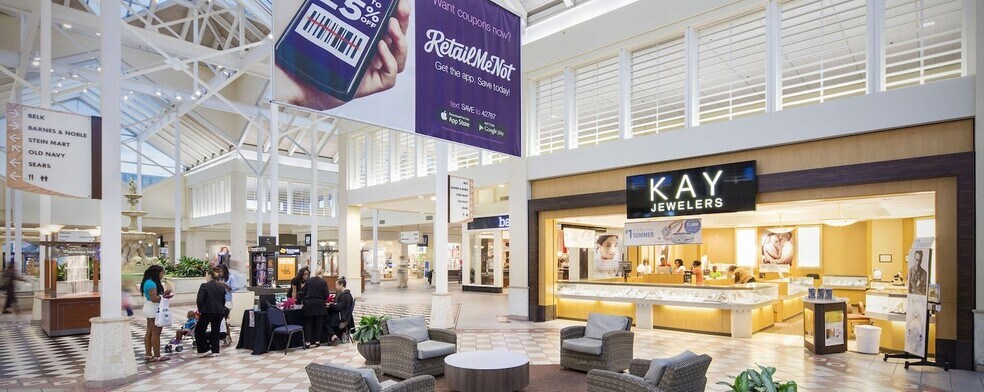 More Photos Of 7804 Abercorn St, Savannah Unknown For Lease