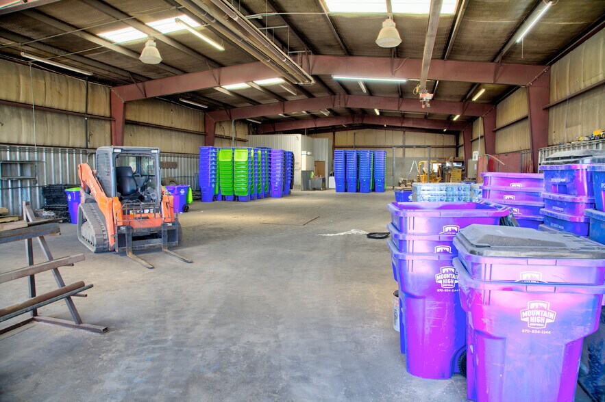 More Photos Of 3311 State St, Evans Warehouse For Lease