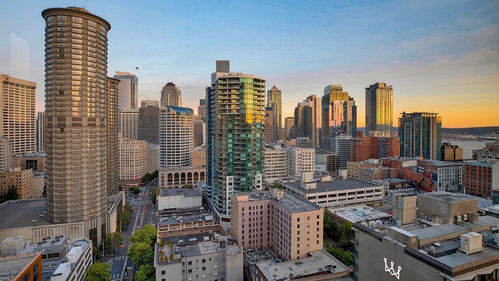More Photos Of 2105 5th Ave, Seattle Apartments For Lease