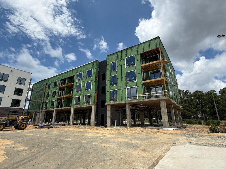More Photos Of 1160 Jackson Forge Pky, Fayetteville Unknown For Lease
