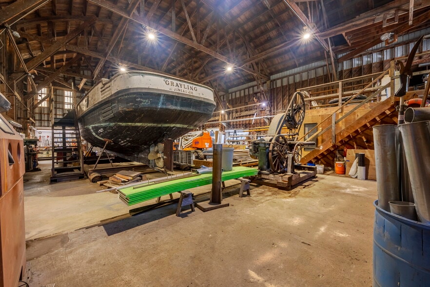 More Photos Of 5262 Yaquina Bay Rd, Newport Marina For Sale