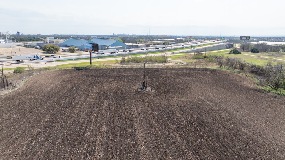 More Photos Of 2520 General Bruce dr, Temple Land For Lease