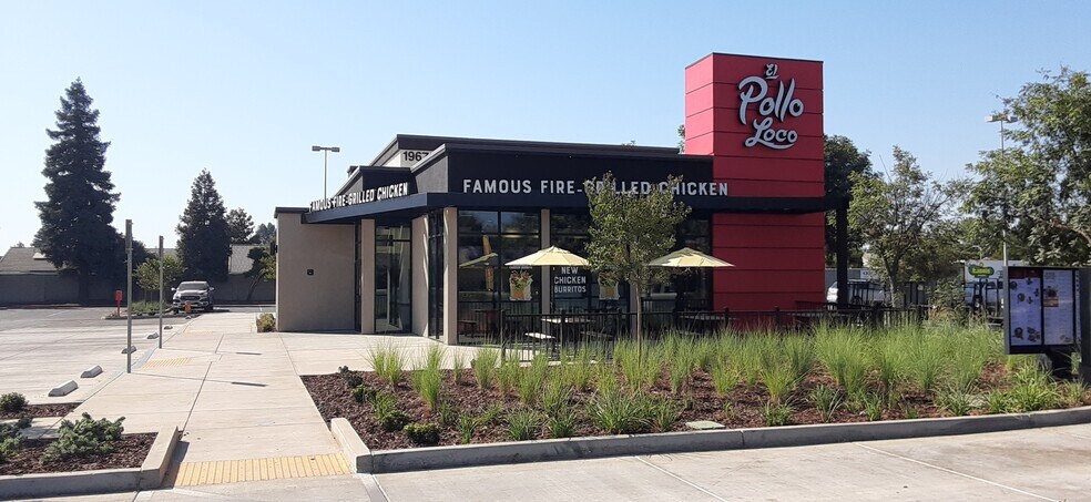 More Photos Of SWC Mooney Blvd & Prosperity Ave, Tulare Unknown For Lease