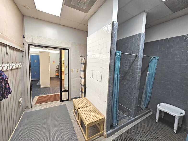 More Photos Of 1006 Broad, Oriental Rehabilitation Center For Sale