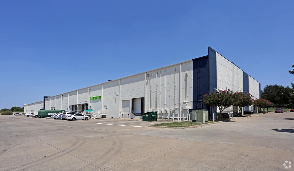 More Photos Of 8105 N Belt Line Rd, Irving Flex For Lease