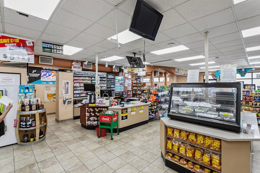 More Photos Of 51 I-25-byp Rd, Belen Convenience Store For Sale