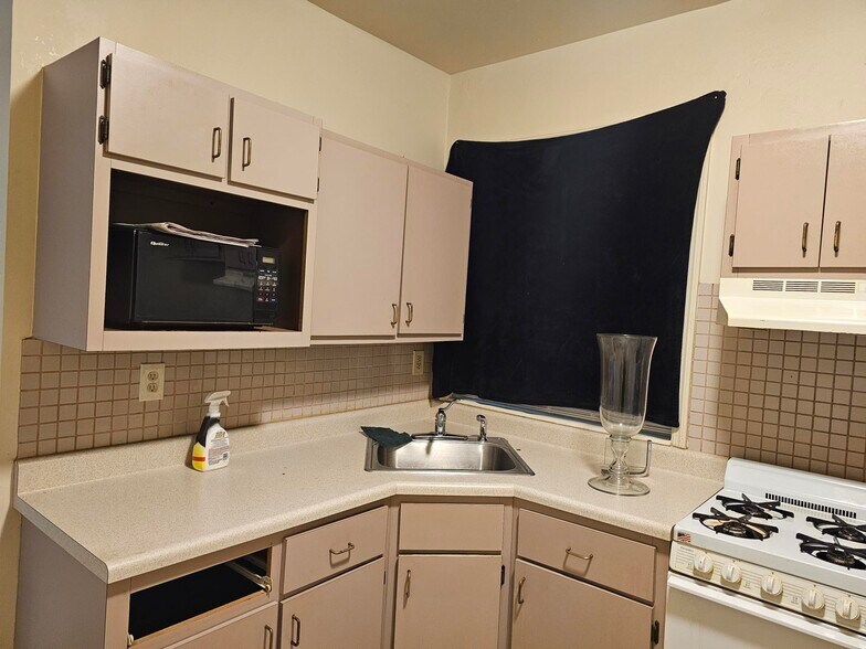 More Photos Of 5335 Delmar Blvd, Saint Louis Apartments For Sale