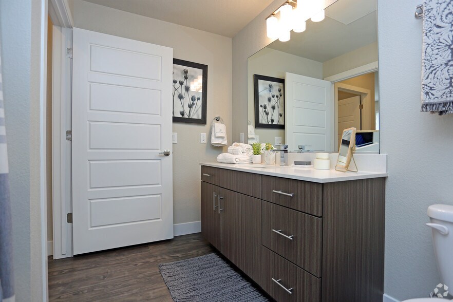 More Photos Of 115 wilcox St, Castle Rock Apartments For Lease