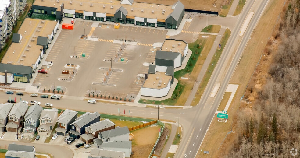 More Photos Of 5335 Edgemont Blvd NW, Edmonton Storefront For Sale