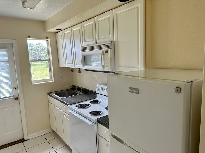 More Photos Of 7 Cypress Cir, Ormond Beach Apartments For Sale