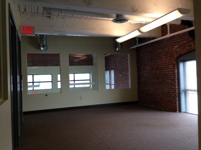 More Photos Of 125 Presumpscot St, Portland Office For Lease