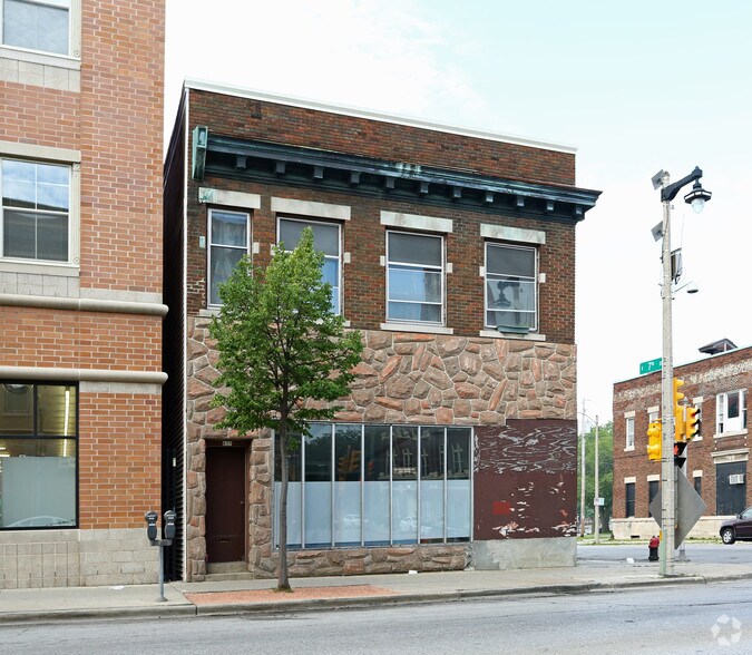 Primary Photo Of 635 W Historic W Mitchell St, Milwaukee Storefront Retail Residential For Sale
