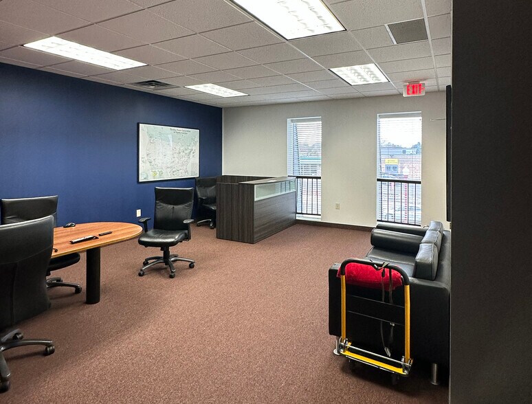 More Photos Of 7600 147th St W, Apple Valley General Retail For Sale