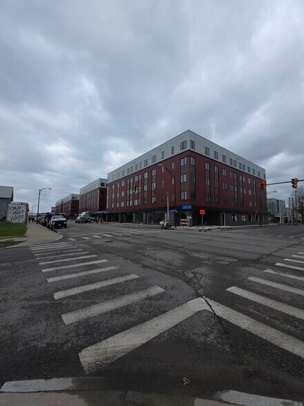 More Photos Of 450 S Park Ave, Buffalo Storefront Retail Residential For Lease