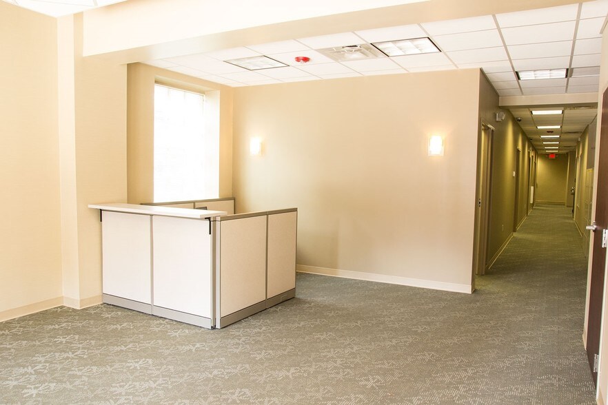 More Photos Of 374 Delaware Ave, Buffalo Office For Sale