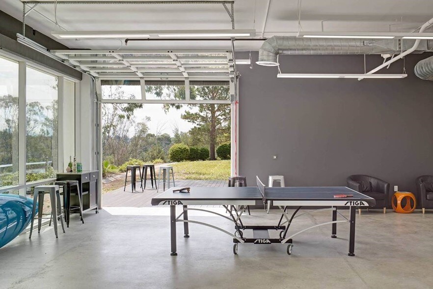 More Photos Of 23332 Mill Creek Dr, Laguna Hills Office For Lease