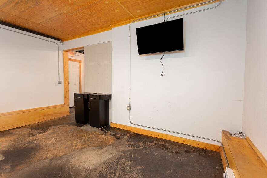 More Photos Of 6316 McKinley Ave, Tacoma Storefront Retail Residential For Lease