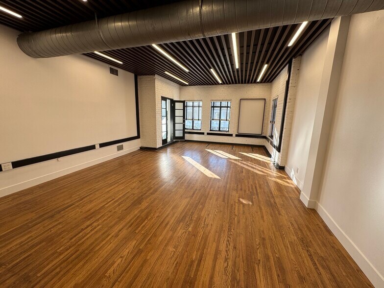 More Photos Of 6601-6613 W Sunset Blvd, Los Angeles Storefront Retail Office For Lease