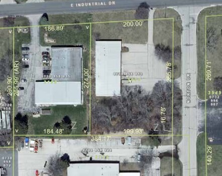 More Photos Of 505 S Industrial Dr, Hartland Manufacturing For Lease