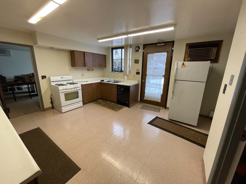 More Photos Of 232 S Home Ave, Pittsburgh Specialty For Sale